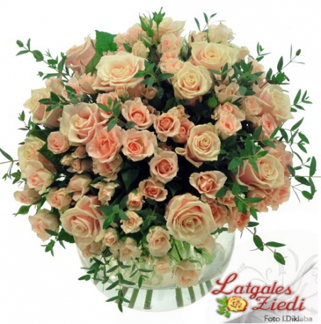 Apsveikuma pušķis 079