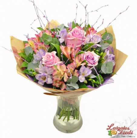 Apsveikuma pušķis 096