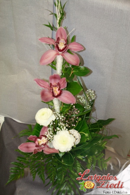 Mazcenas ziedu pušķis 003