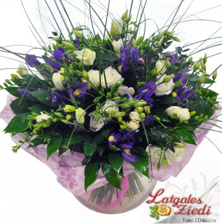 Apsveikuma pušķis 039